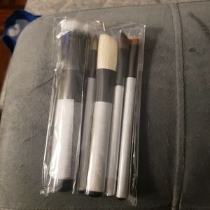 Mac Makeup brushes